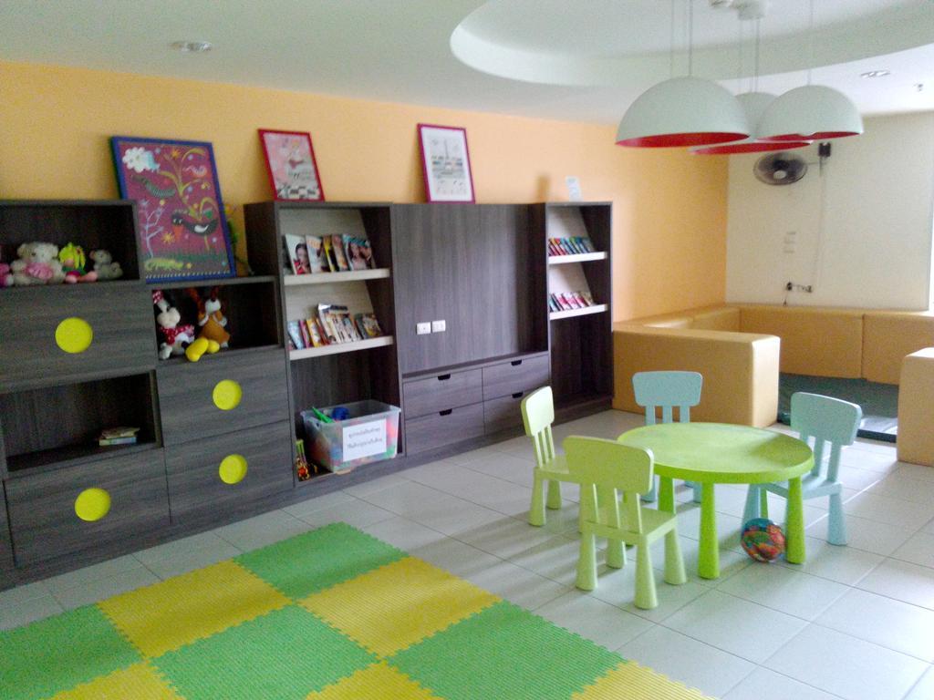Lumpini Seaview Top Floor Praia de Jomtien Exterior foto