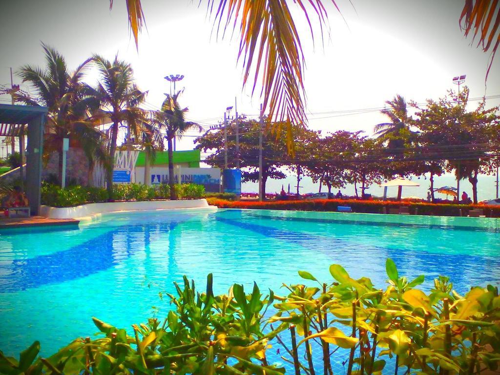 Lumpini Seaview Top Floor Praia de Jomtien Exterior foto